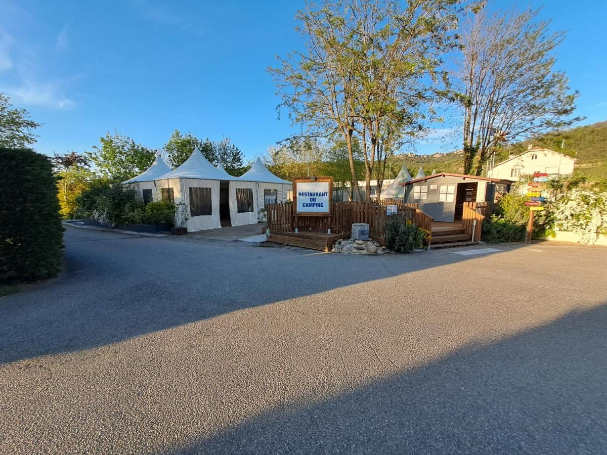 Отель Chalet Pour 5 Personnes Equipe Sur Emplacement Privatif Dans Camping 4 Etoiles Appartenant Et Gere Par Un Particulier Фуа Экстерьер фото