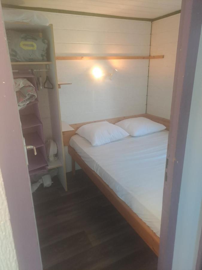 Отель Chalet Pour 5 Personnes Equipe Sur Emplacement Privatif Dans Camping 4 Etoiles Appartenant Et Gere Par Un Particulier Фуа Экстерьер фото